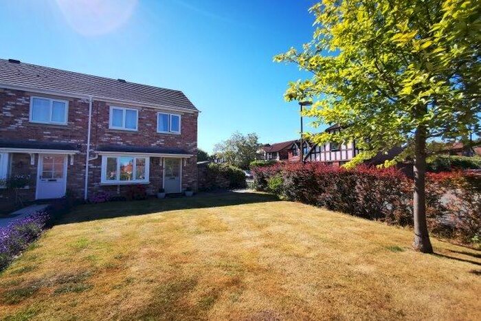 2 Bedroom Property To Rent In Mornant Avenue, Northwich, CW8