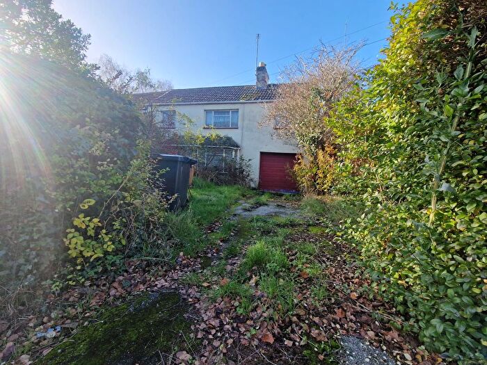 4 Bedroom End Terrace House For Sale In Cheney Manor Road, Swindon, SN2