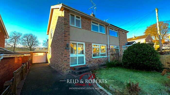 3 Bedroom Semi-Detached House To Rent In Lon Cae Del, Mold, CH7