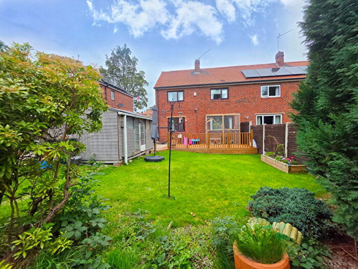 2 Bedroom Semi-Detached House For Sale In Cumberland Road, Hoyland, Barnsley, S74