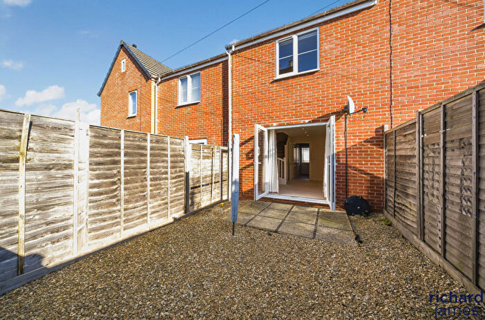 2 Bedroom Terraced House For Sale In Andover Street, Town Centre, Swindon, SN1