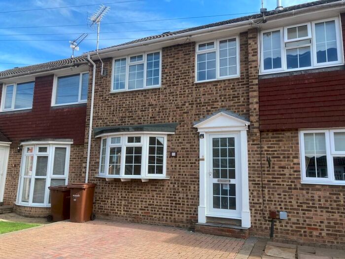 3 Bedroom Terraced House To Rent In Macklands Way, Rainham, Gillingham, ME8