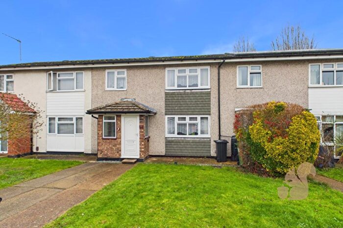 3 Bedroom Terraced House For Sale In Arundel Road, Wickford, SS11