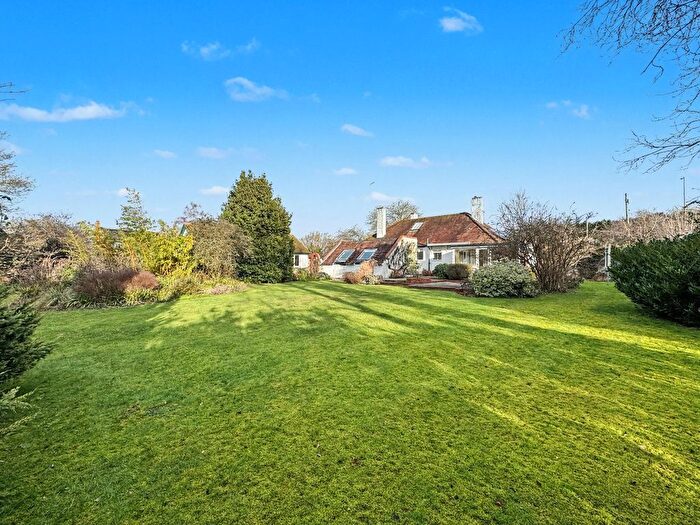 4 Bedroom Detached Bungalow For Sale In Grove Bridge, Grove, OX12