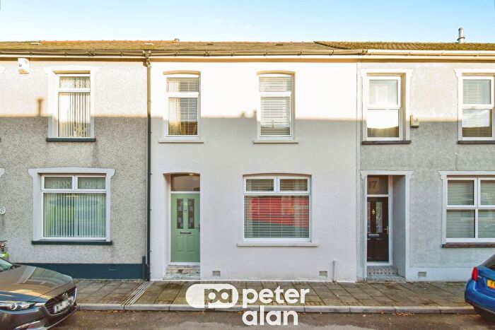 4 Bedroom Terraced House For Sale In Penybryn Street, Aberdare, CF44