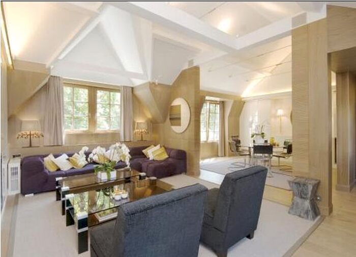 2 Bedroom Flat To Rent In Mount Street, Mayfair, W1K