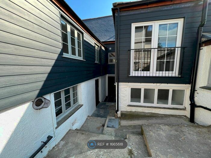 2 Bedroom Terraced House To Rent In High Cross Street, St.Austell, PL25