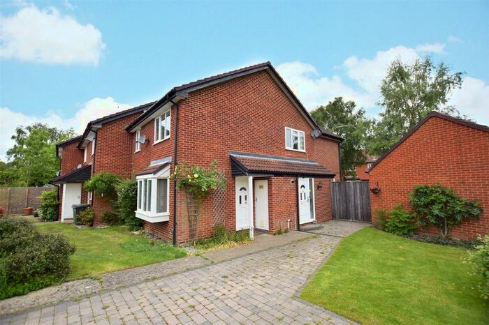 1 Bedroom End Of Terrace House To Rent In Cheylesmore Drive, Frimley, Camberley, Surrey, GU16