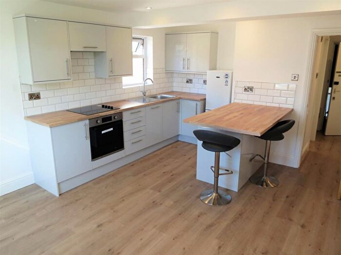 1 Bedroom Flat To Rent In Beaconsfield, Fallowfield, M14