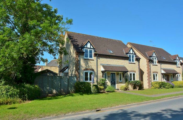 4 Bedroom Detached House For Sale In High Street, Tetsworth, Thame, Oxfordshire, OX9