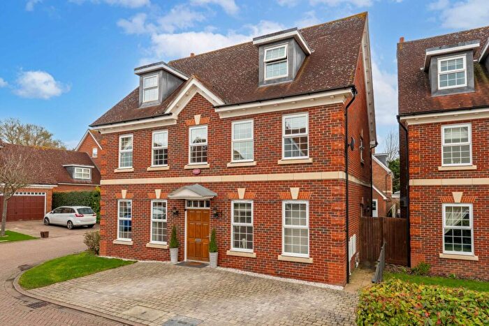 5 Bedroom Detached House For Sale In Brook Farm Close, Bishop's Stortford, Hertfordshire, CM23