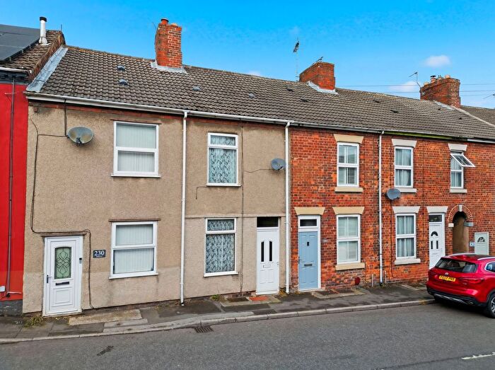 2 Bedroom Terraced House For Sale In Market Street, Clay Cross, S45