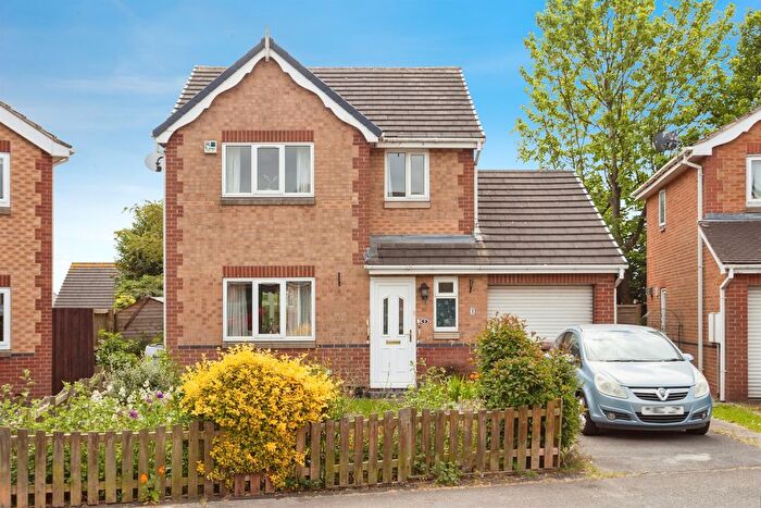 3 Bedroom Detached House For Sale In Airedale Heights, Wakefield, WF2