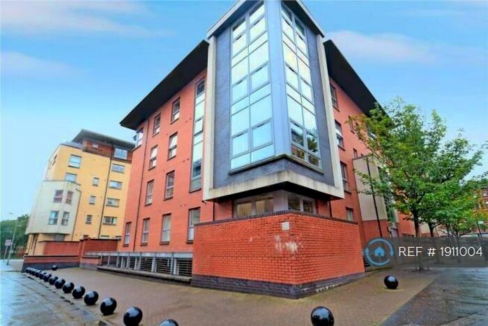2 Bedroom Flat To Rent In Partick Bridge Street, Glasgow, G11