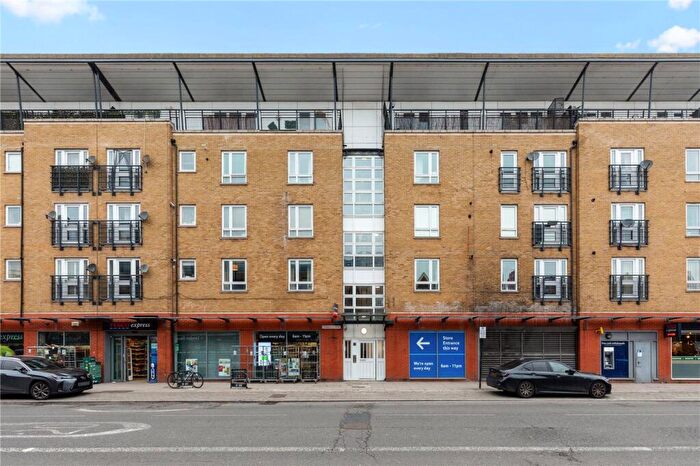 1 Bedroom Apartment For Sale In Essex Road, London, N1