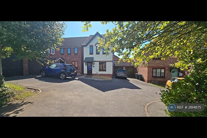 2 Bedroom Detached House To Rent In Henge Way, Hove, BN41