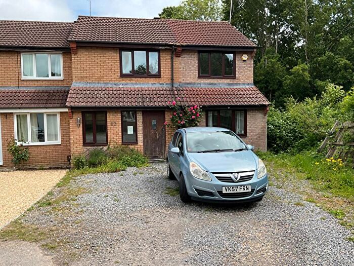 4 Bedroom End Of Terrace House For Sale In Lumley Close, Grange Park, Swindon, Wiltshire, SN5