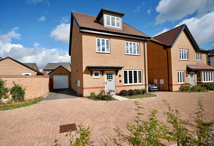 4 Bedroom Detached House For Sale In Mercia Close, Buckden, PE19