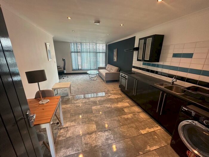 1 Bedroom Apartment To Rent In Westgate, Huddersfield, HD1