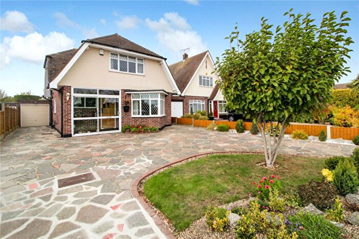 4 Bedroom Detached House For Sale In Mountdale Gardens, Leigh-on-Sea, Essex, SS9