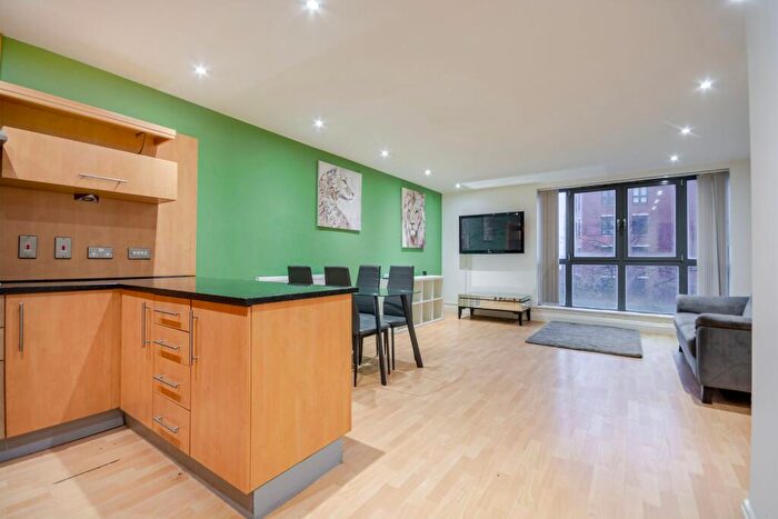 2 Bedroom Apartment For Sale In The Point, Plumptre Street, Nottingham, Nottinghamshire, NG1