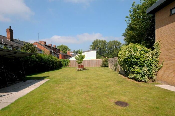 3 Bedroom Flat To Rent In Marston Road, Oxford, OX4