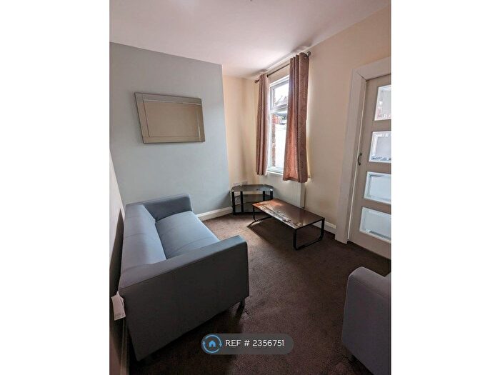 3 Bedroom Terraced House To Rent In Upton Street, Middlesbrough, TS1