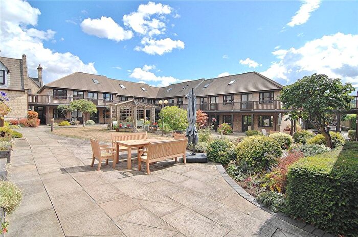 1 Bedroom Flat For Sale In Church Road, Stroud, Gloucestershire, GL5
