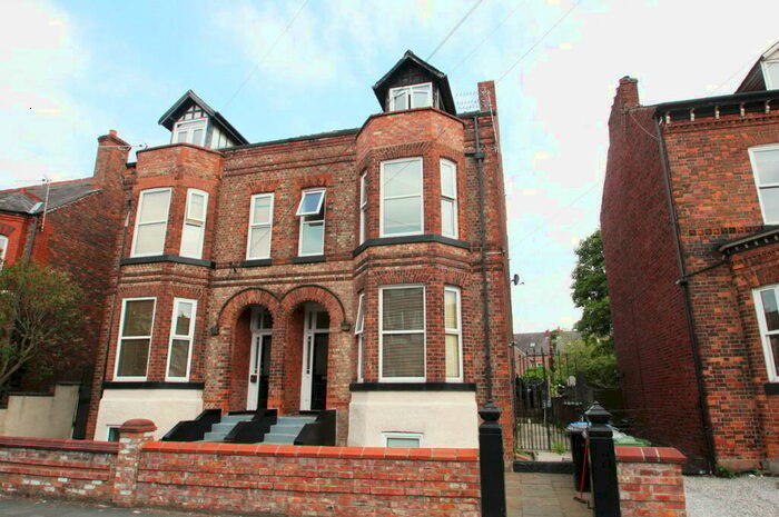 1 Bedroom Apartment To Rent In Newton Road, Urmston, Manchester, M41
