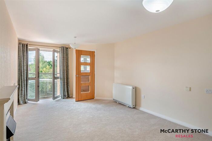 1 Bedroom Flat For Sale In Malpas Court, Northallerton, DL7