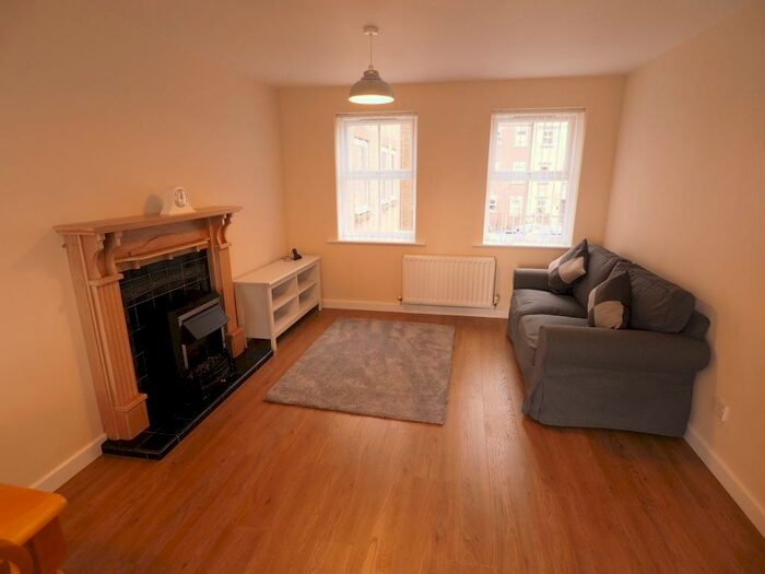 2 Bedroom Apartment To Rent In Plimsoll Way, Victoria Dock, Hull, HU9