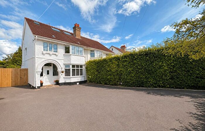 4 Bedroom Semi-Detached House For Sale In Barnston Road, Heswall, CH60