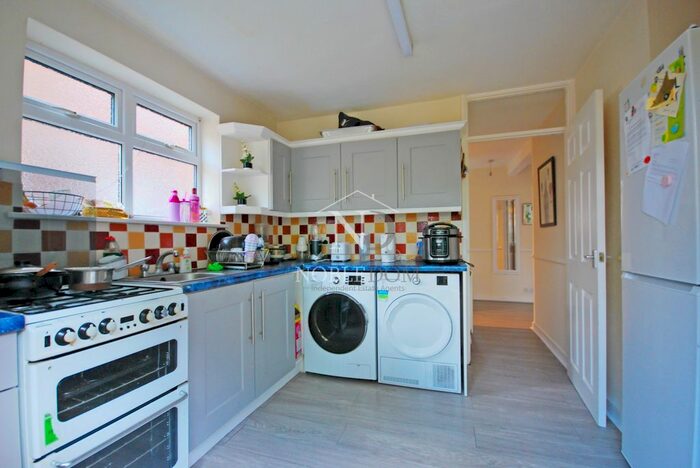 2 Bedroom Maisonette To Rent In Dukes Close, Ashford, TW15