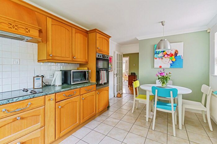 4 Bedroom Detached House For Sale In Swan Court, South Chailey, Lewes, BN8