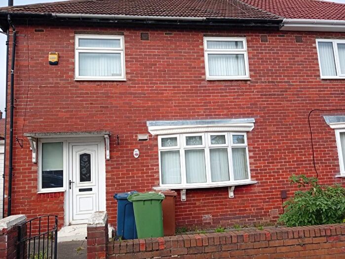 3 Bedroom Semi-Detached House For Sale In Hylton Road, Sunderland, Tyne And Wear, SR4