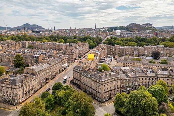 2 Bedroom Flat For Sale In South East Circus Place, New Town, Edinburgh, EH3