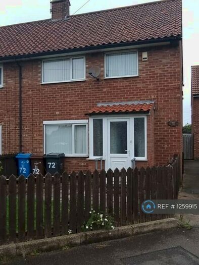 2 Bedroom Semi-Detached House To Rent In Tweed Grove, Hull, HU8