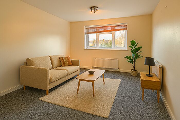 2 Bedroom Flat To Rent In Knowles Hill Crescent, SE13