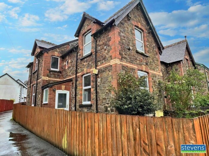 3 Bedroom End Of Terrace House To Rent In North Street, Okehampton, Devon, EX20