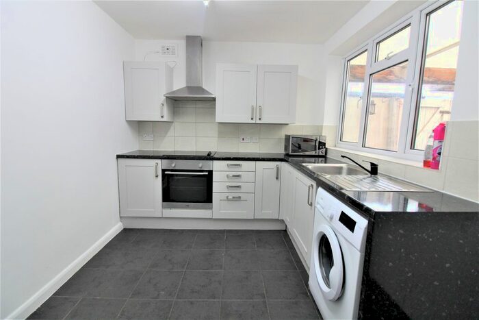 3 Bedroom Terraced House To Rent In Redlands Road, Enfield EN3