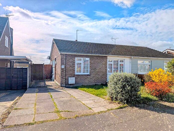 2 Bedroom Bungalow For Sale In Elizabeth Way, Brightlingsea, CO7