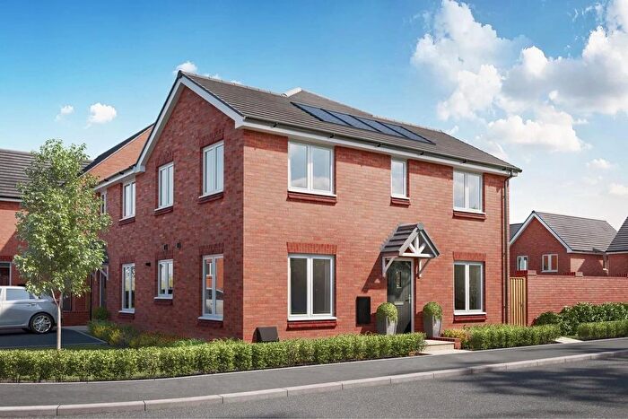 3 Bedroom Semi-detached House For Sale In Broken Stone Road, Darwen, BB3