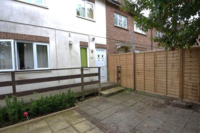 2 Bedroom Maisonette To Rent In Blays Close, Englefield Green, Egham, TW20