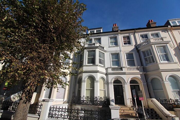 1 Bedroom Flat For Sale In St. Aubyns, Hove, BN3