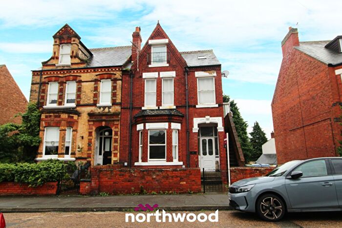 2 Bedroom Flat To Rent In Victoria Road, Retford, DN22