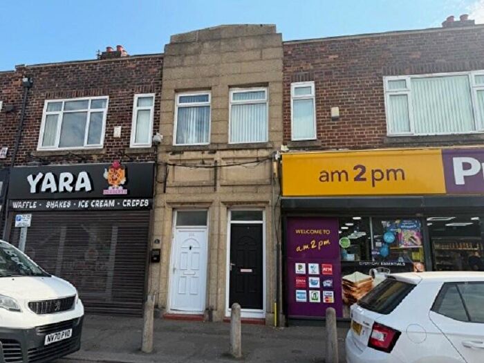 3 Bedroom Flat For Sale In Mackets Lane, Liverpool, Merseyside., L25