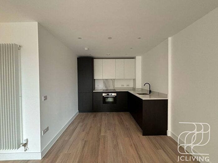 1 Bedroom Flat To Rent In Heartwood Boulevard, W3