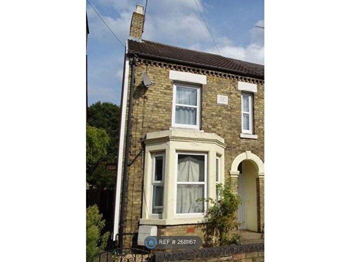 2 Bedroom Flat To Rent In Huntly Grove, Peterborough, PE1