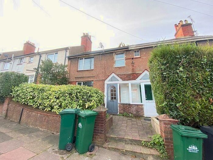 4 Bedroom Town House To Rent In Coombe Road, Brighton, East Sussex BN2