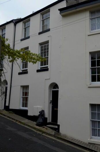 1 Bedroom Flat To Rent In St. Johns Place, Torquay, TQ1